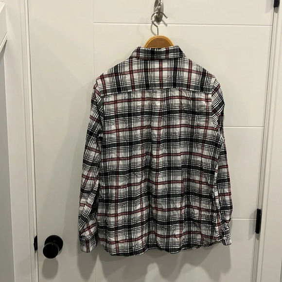 Banana Republic  classic fit flannel button up shirt size large - Picture 10 of 12